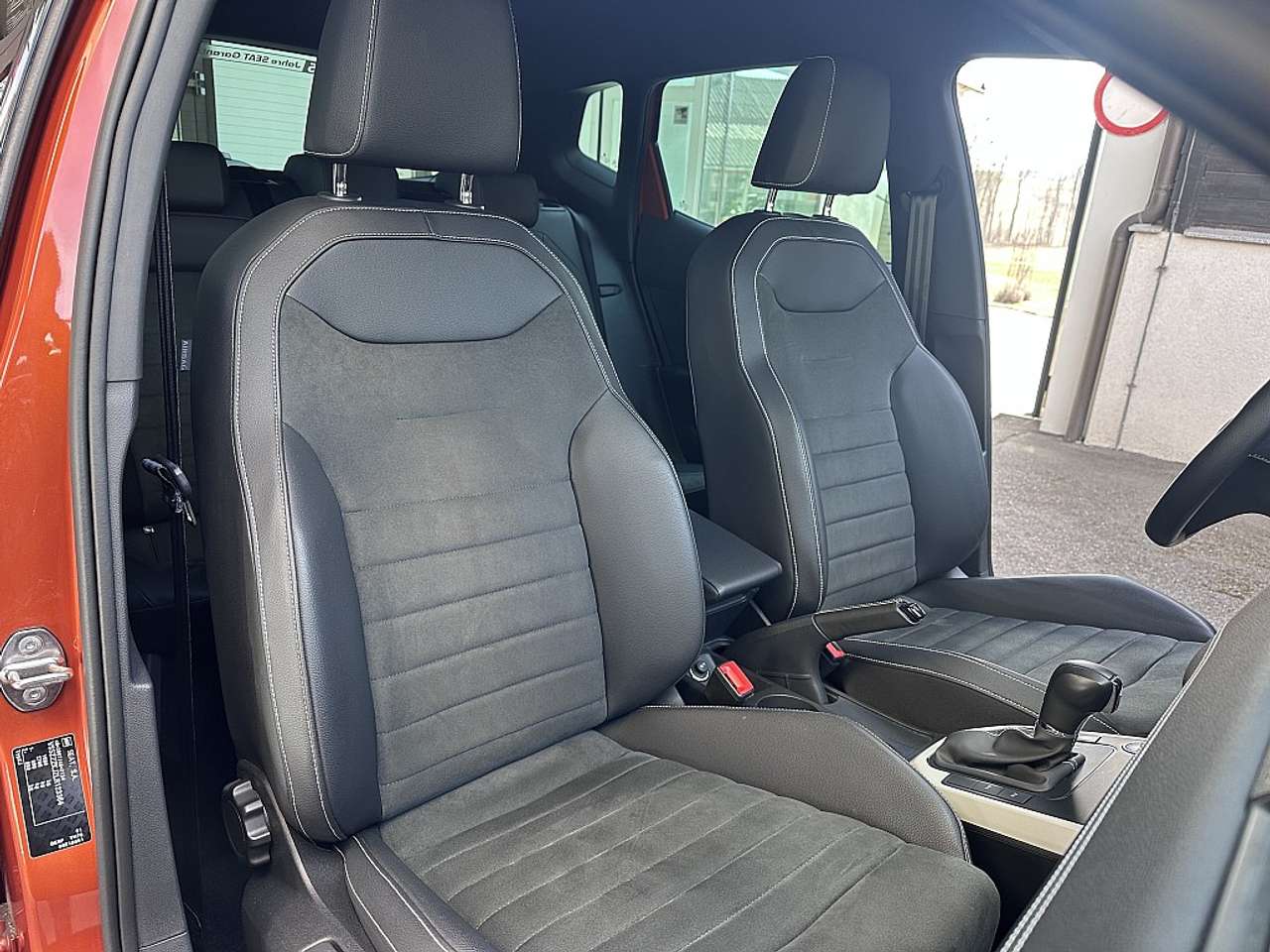 SEAT Arona  1,0 TSI Xcell.DSG *NP:32.000.-,KESSY,NAVI,LED,R…