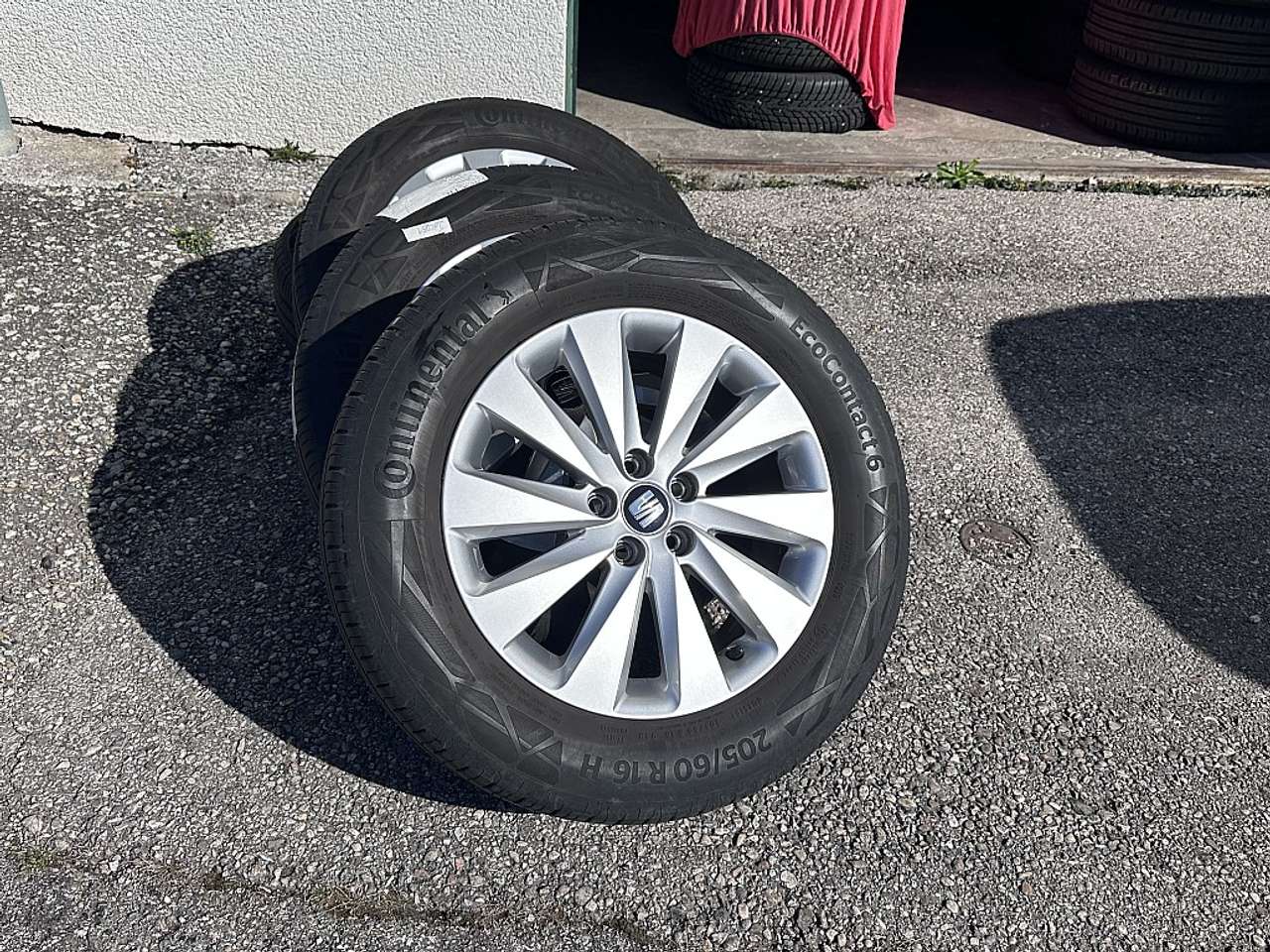 SEAT Arona  1,0 TSI Xcell.DSG *NP:32.000.-,KESSY,NAVI,LED,R…