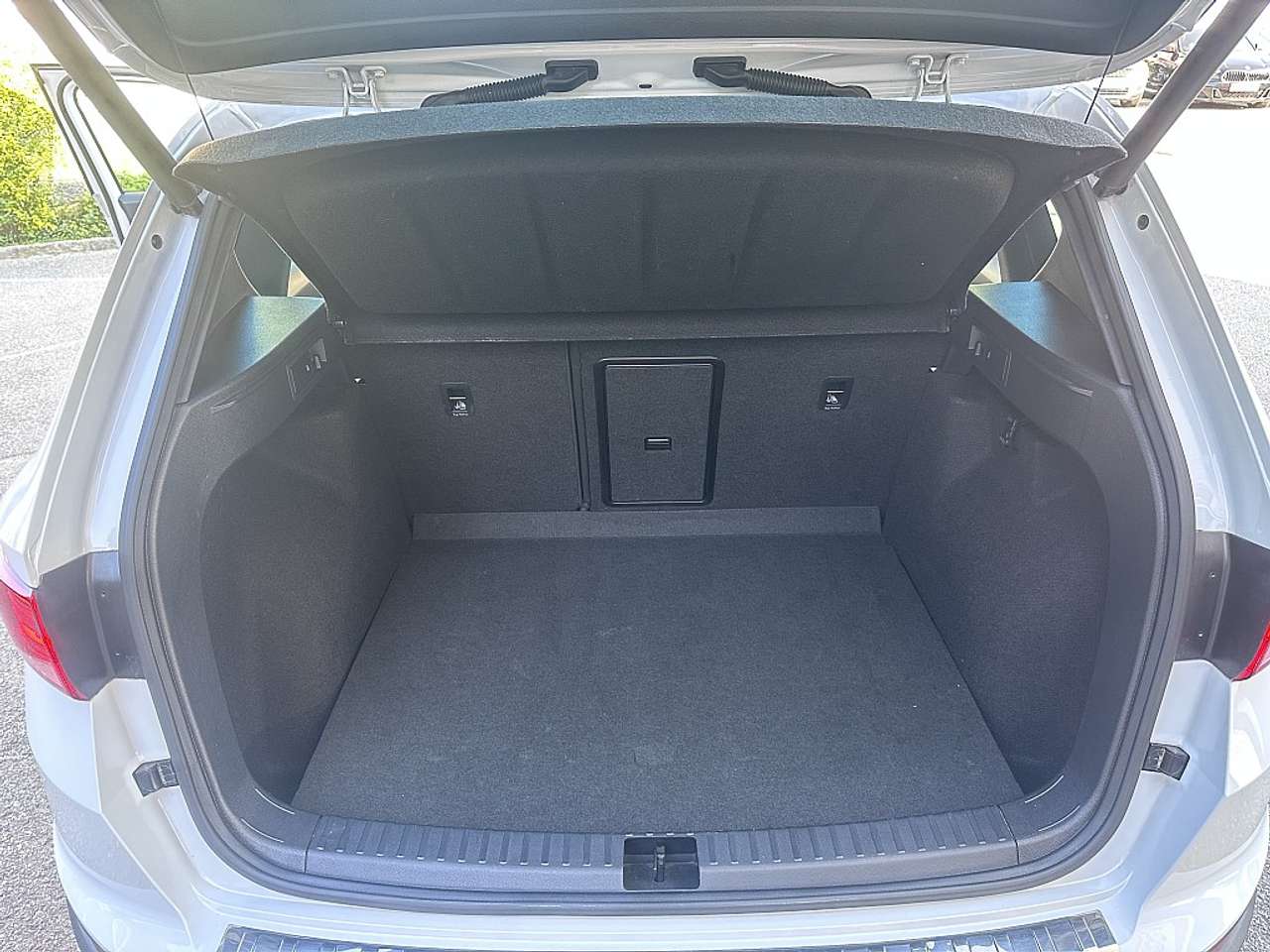 SEAT Ateca  1,4 Xcellence ACT 4WD TSI DSG *AHK, NAVI, LED, …