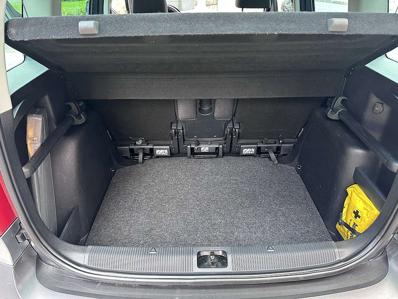 Skoda Yeti  Twenty Ambition 1,2 TSI DSG *Parksensor, Tempom…