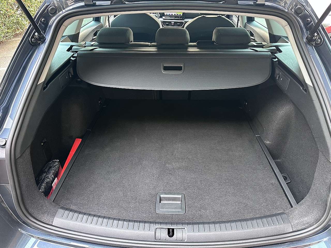 SEAT Leon  SP Style 2,0 TDI *AHK, NAVI, LED*