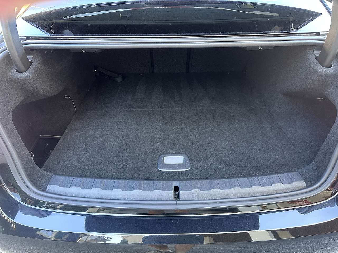 BMW 330  e PHEV Aut. *LED, Navigation, Sitzheizung, M-Le…