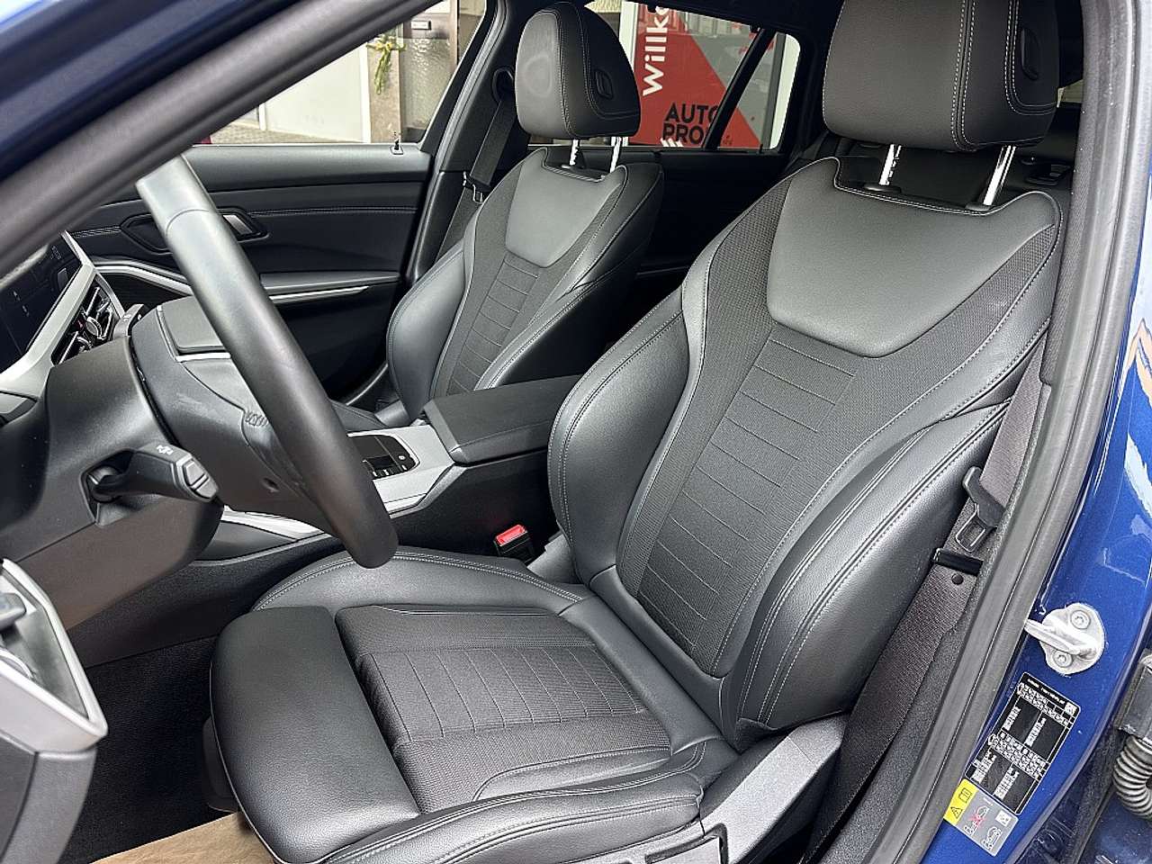 BMW 330  e PHEV Touring Aut. Advantage *Head-Up, LASER, …