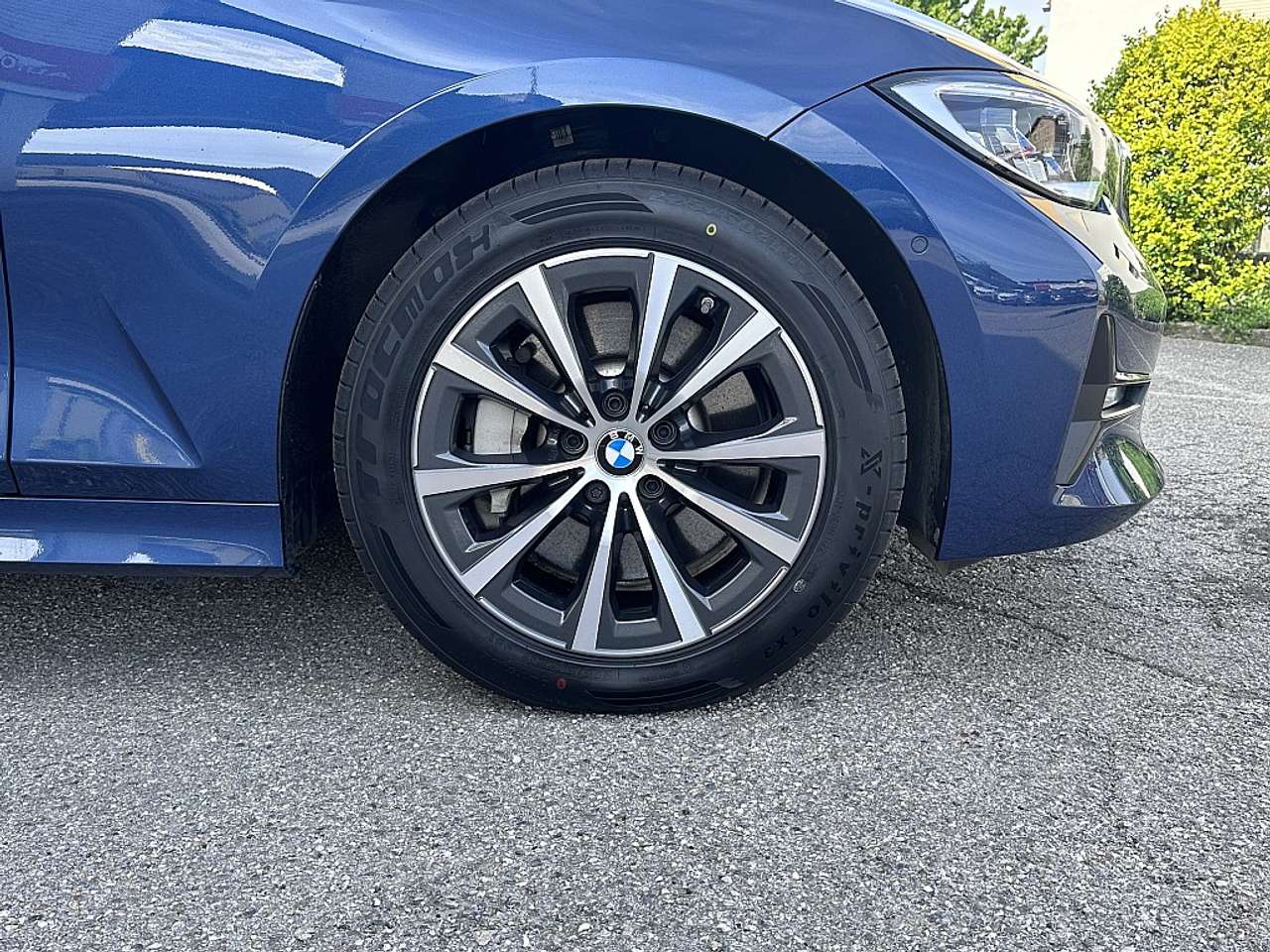 BMW 330  e PHEV Touring Aut. Advantage *Head-Up, LASER, …