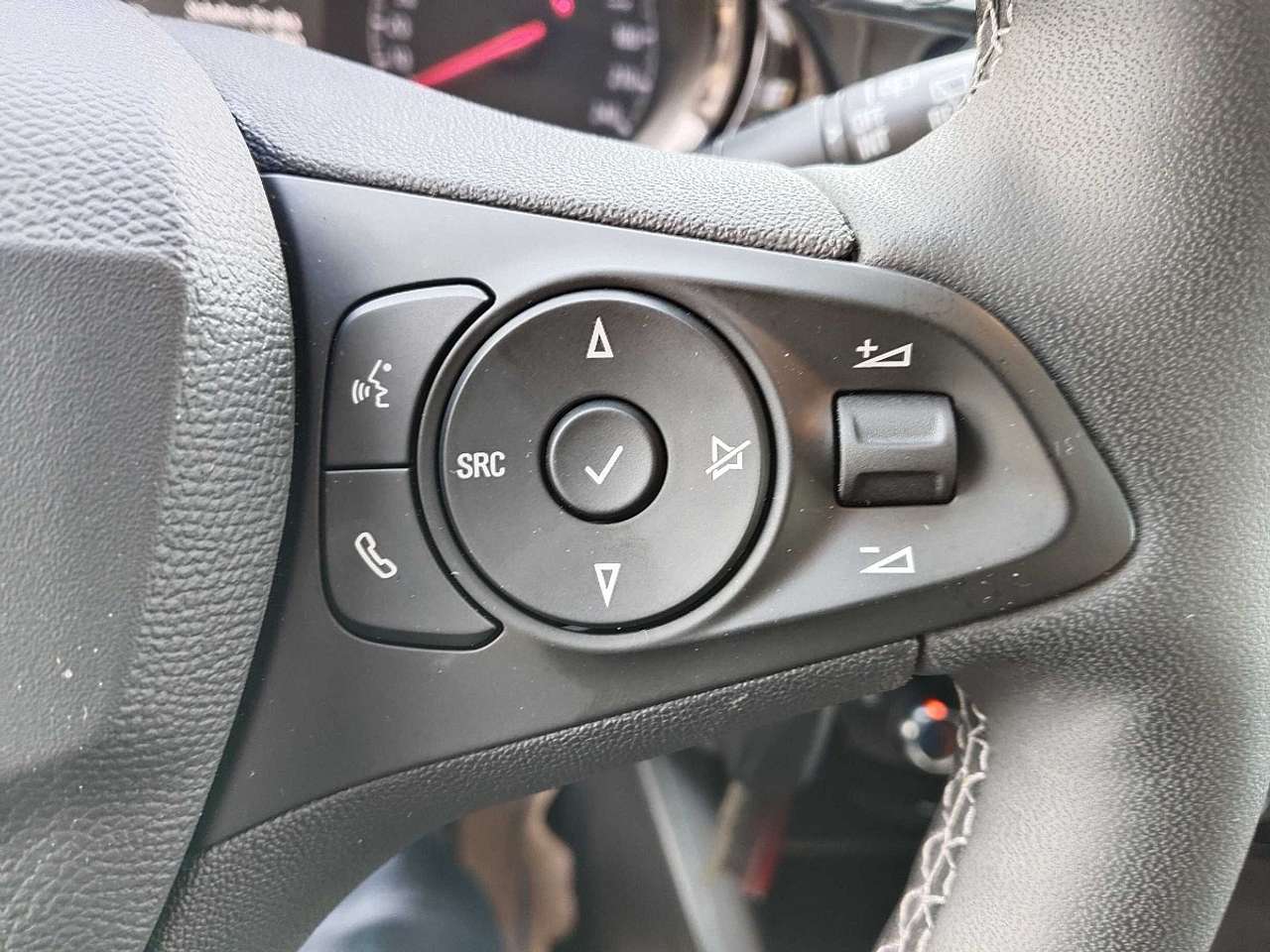 Opel Corsa  1,2 Euro „neuwertig, Sitz-, Lenkradheizung“