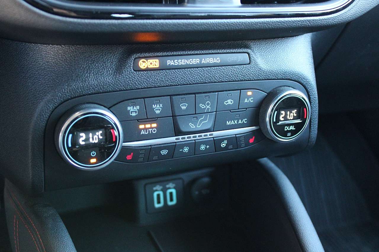 Ford Focus  1,0 EcoBoost ST-Line X *Garantie, Navi, LED*