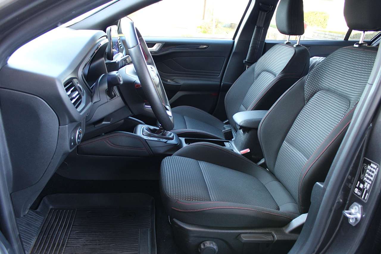 Ford Focus  1,0 EcoBoost ST-Line X *Garantie, Navi, LED*