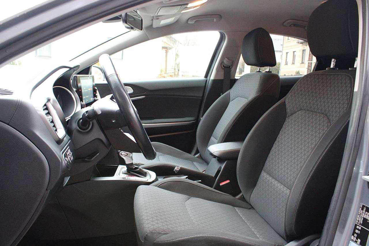 Kia XCeed  Xceed 1,5 TGDI 48V GPF Silber DCT *7 Jahre Gara…