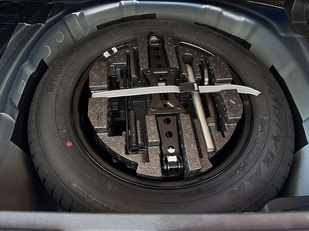 Skoda Kamiq  1,0 TSI SC *AHK schwenkbar, Sitzheizung*