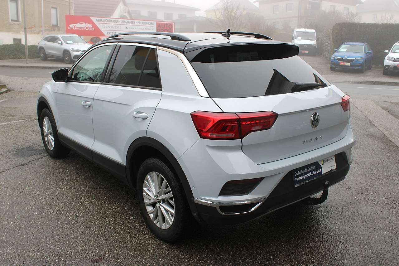 Volkswagen T-Roc  1,5 TSI ACT Design DSG *AHK, NAVI, Rü.Kam*