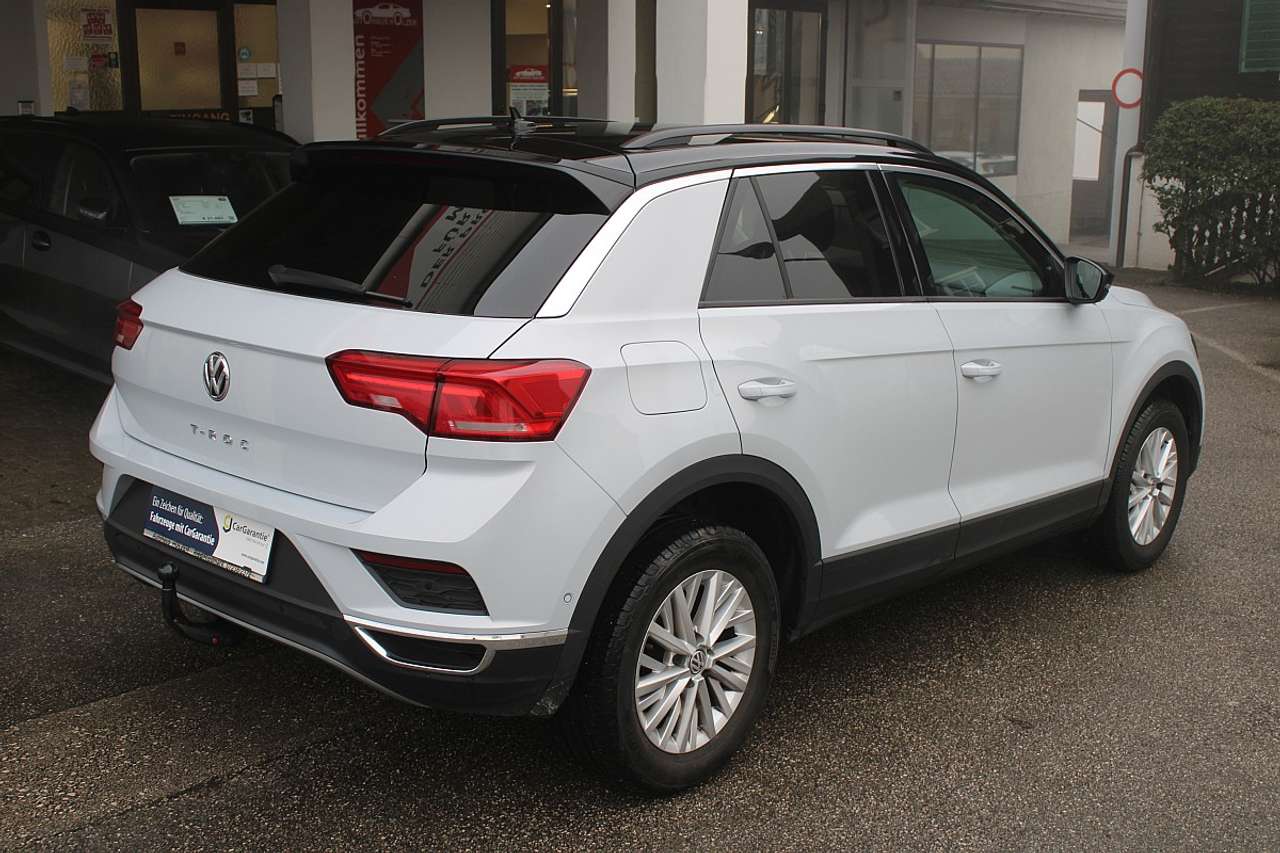 Volkswagen T-Roc  1,5 TSI ACT Design DSG *AHK, NAVI, Rü.Kam*