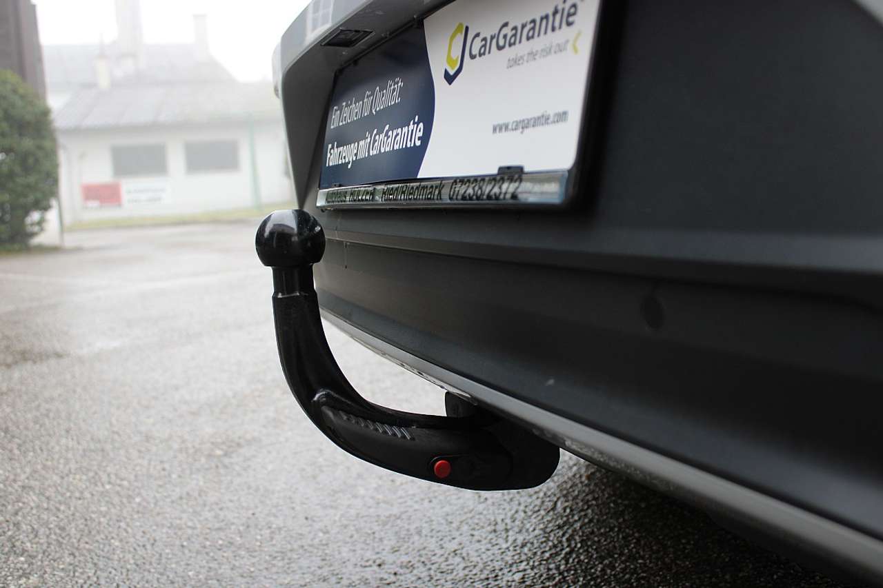 Volkswagen T-Roc  1,5 TSI ACT Design DSG *AHK, NAVI, Rü.Kam*