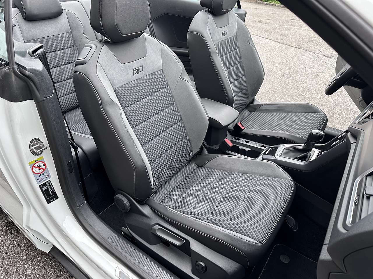 Volkswagen T-Roc  Cabrio 1,5 TSI ACT R-Line DSG *Garantie, Lenkra…