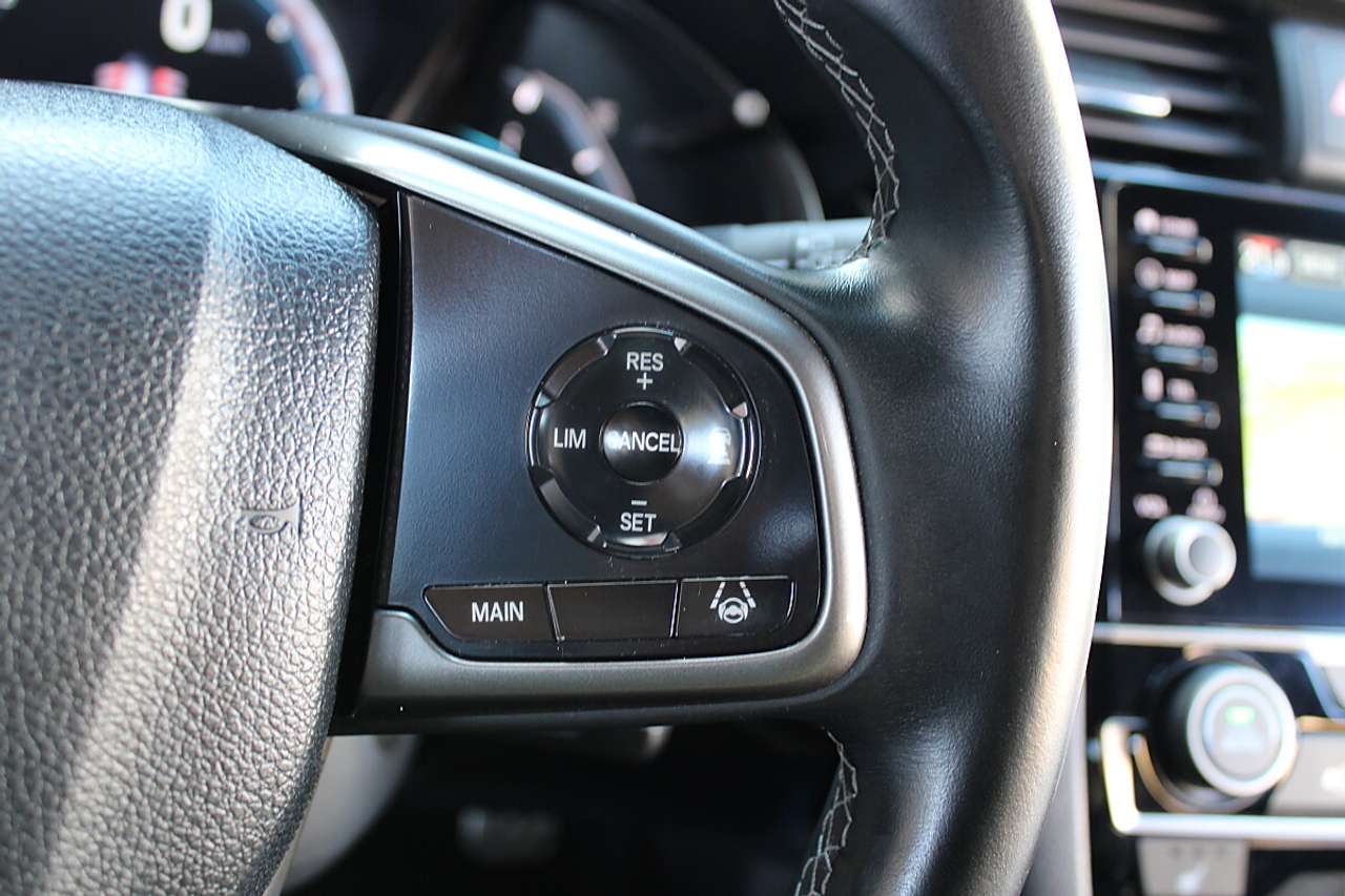 Honda Civic  1,0 VTEC Turbo Elegance *AHK, NAVI, ACC*