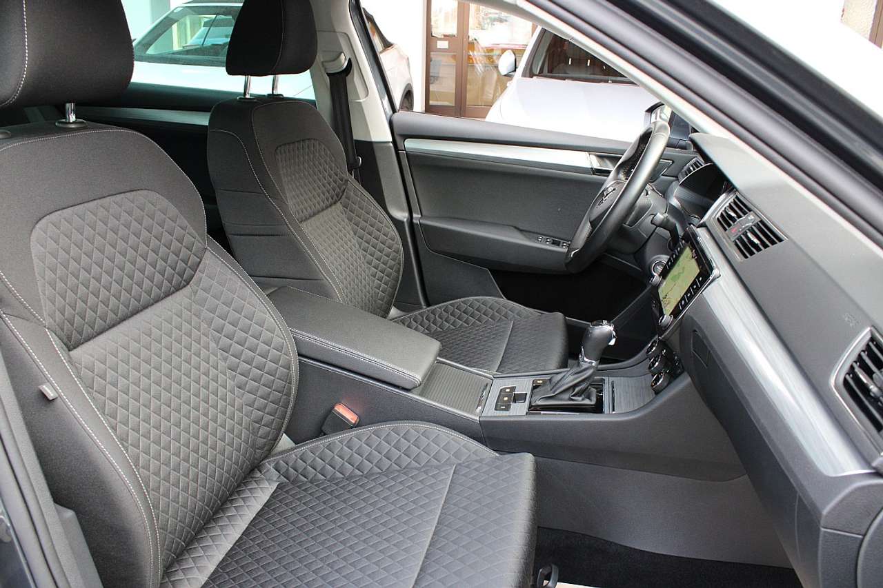 Skoda Superb  Kombi 2,0 TDI Ambition DSG *Memorysitz, WSS hei…
