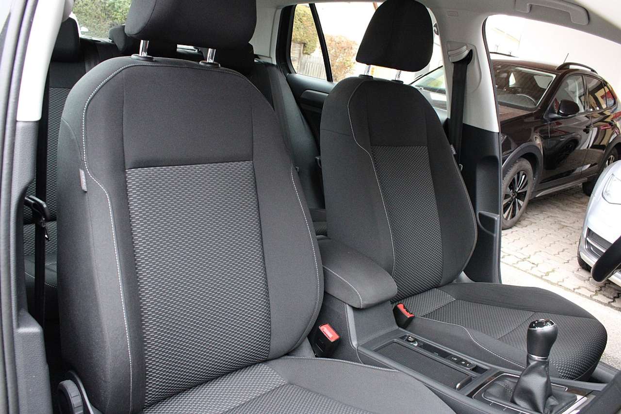 Volkswagen Golf  7 1,0 TSI *AHK, 1.Besitz, wenig Kilometer*