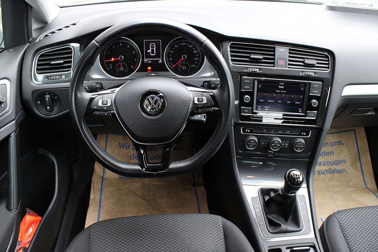 Volkswagen Golf  7 1,0 TSI *AHK, 1.Besitz, wenig Kilometer*