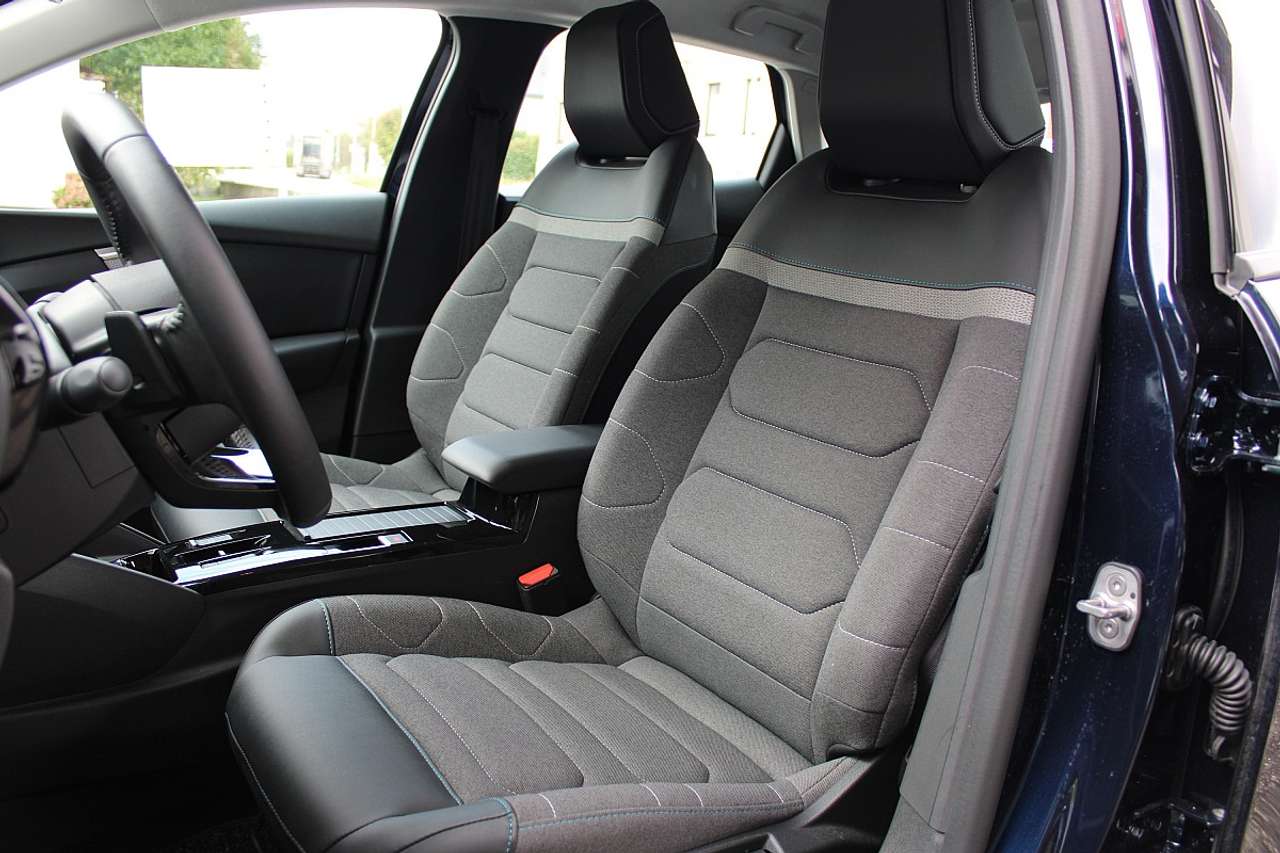 Citroen C4  BlueHDI 130 EAT8 Aut. Plus *4 Zyl.Diesel, LED, …