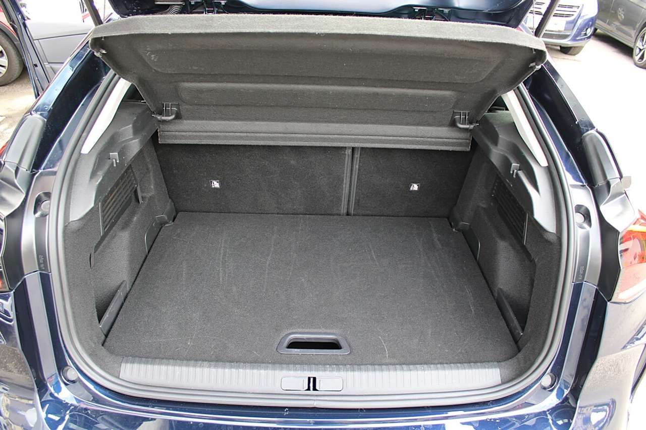 Citroen C4  BlueHDI 130 S&S EAT8 Aut. Plus *LED, NAVI, Wint…