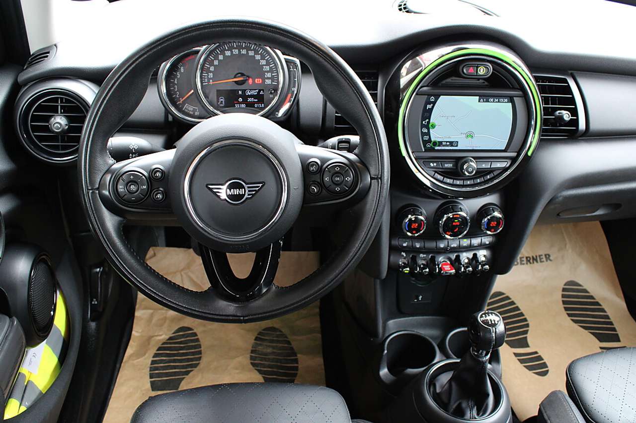 MINI One  MINI One 5-Türer *Chili Paket, LED, Abst. Tempo…