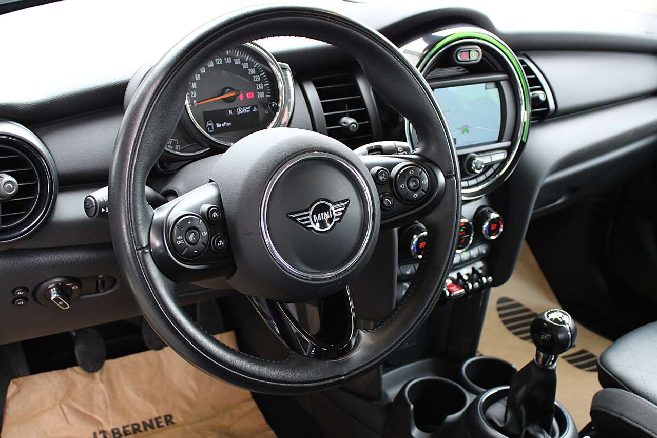 MINI One  MINI One 5-Türer *Chili Paket, LED, Abst. Tempo…