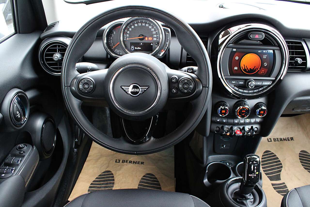 MINI One  MINI One Aut. 5-Türer *wenig Kilometer, Parksen…