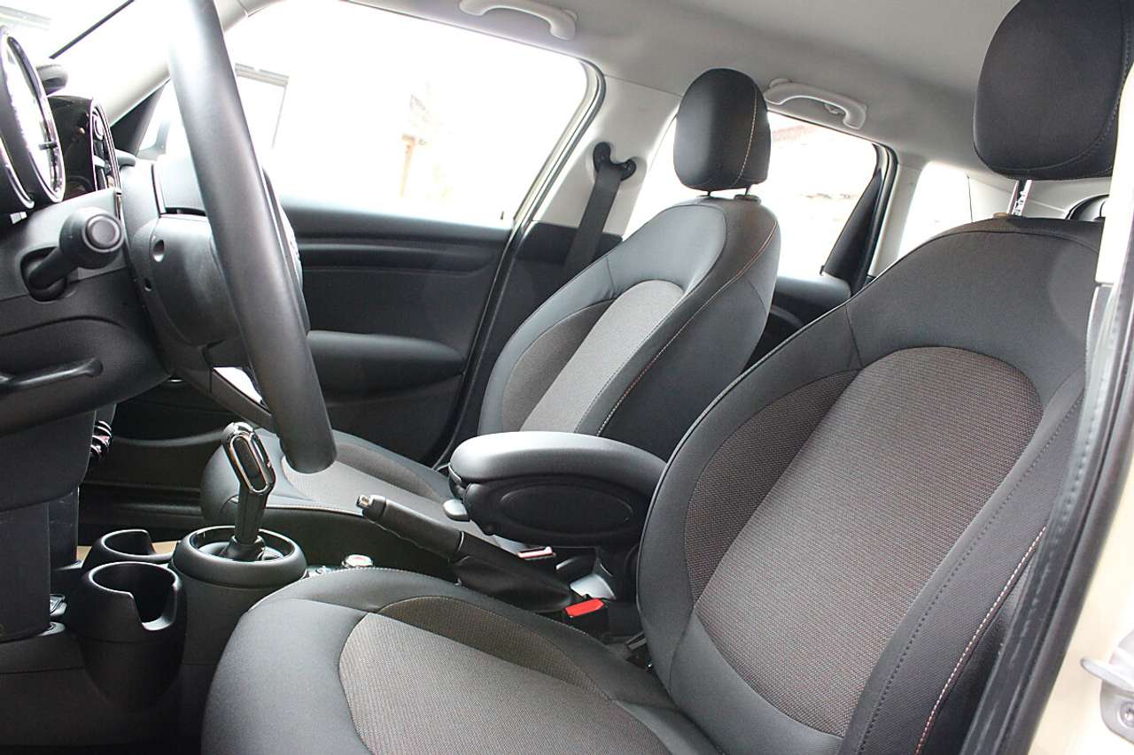 MINI One  MINI One Aut. 5-Türer *wenig Kilometer, Parksen…