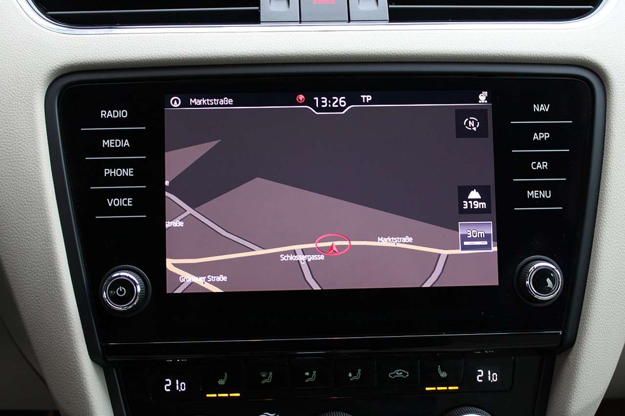 Skoda Octavia  Combi 2,0 TSI 4×4 Style DSG *1.Besitz, LED, ACC…