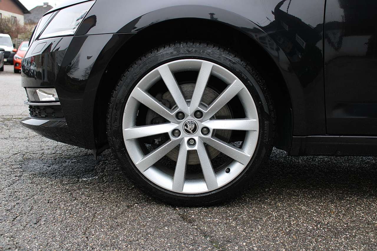 Skoda Octavia  Combi 2,0 TSI 4×4 Style DSG *1.Besitz, LED, ACC…