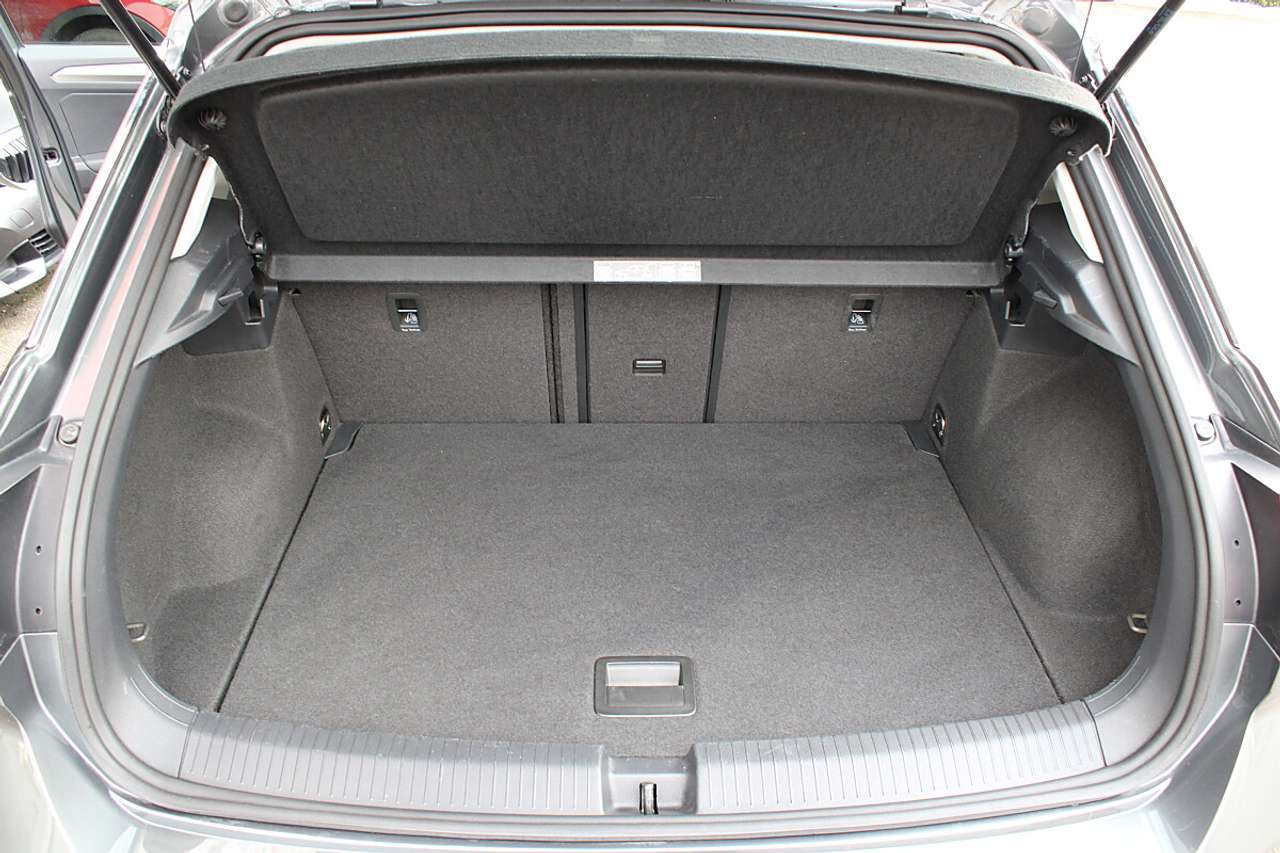 Volkswagen T-Roc  1,0 TSI Design *1. Besitz, Leder, LED*