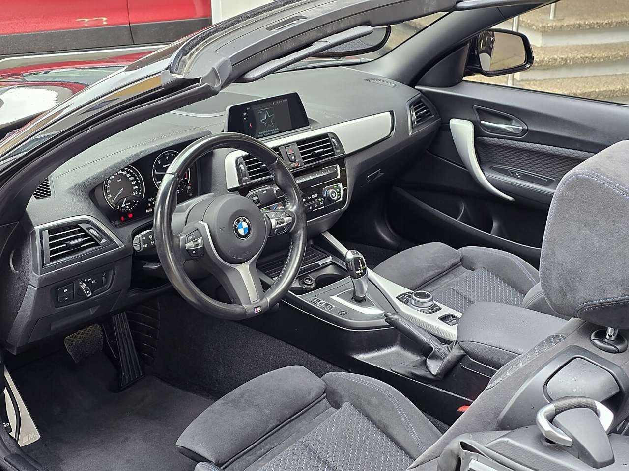 BMW 218  d Cabrio M Sport Aut. *Alcantara, Rückfahrkamer…
