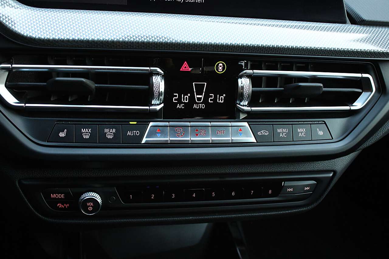 BMW 218  i Gran Coupe M Sport *LED, Live Cockpit, Sitzhe…