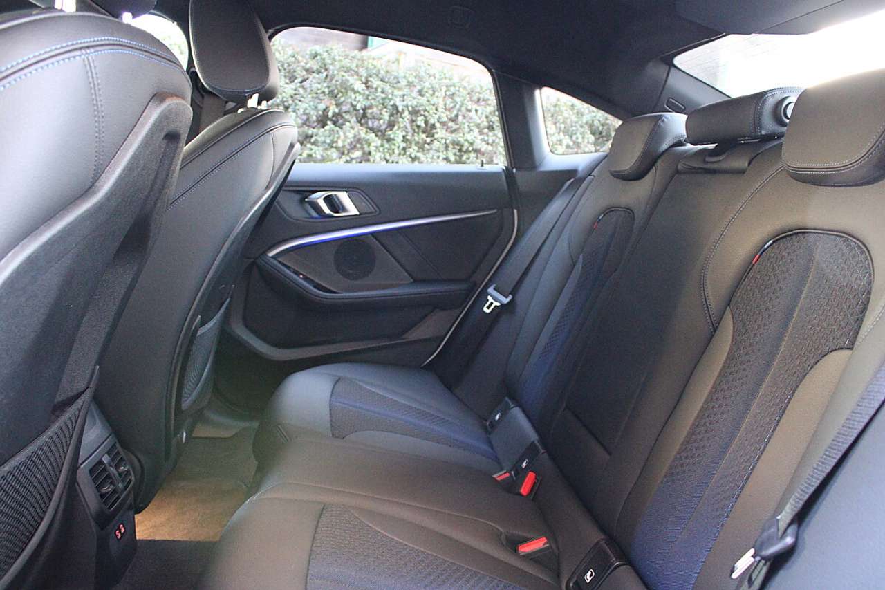 BMW 218  i Gran Coupe M Sport *LED, Live Cockpit, Sitzhe…