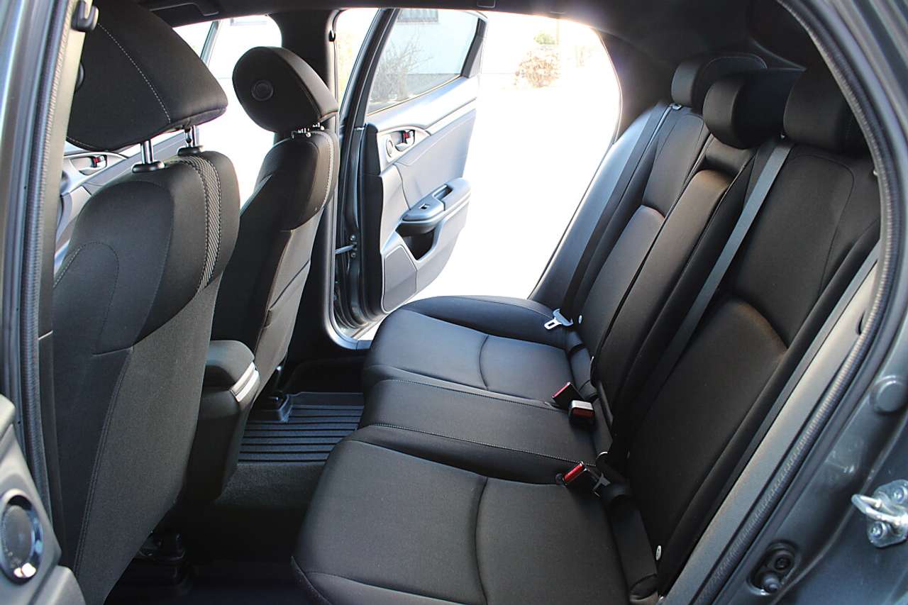 Honda Civic  1,0 VTEC Turbo Elegance *AHK, NAVI, ACC*