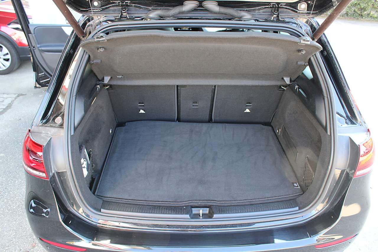 Mercedes-Benz B 180  Style Automatik *AHK, LED, Rü. Kam*