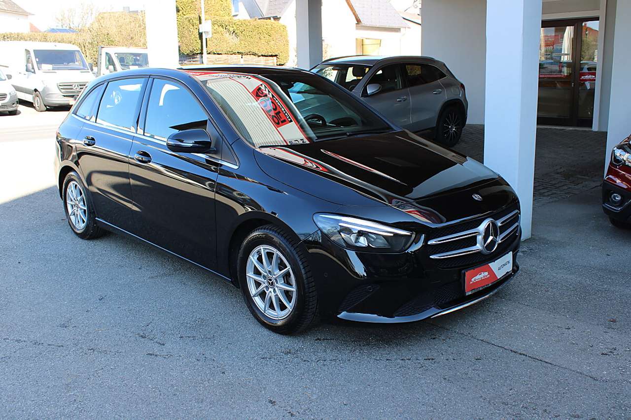 Mercedes-Benz B 180  Style Automatik *AHK, LED, Rü. Kam*