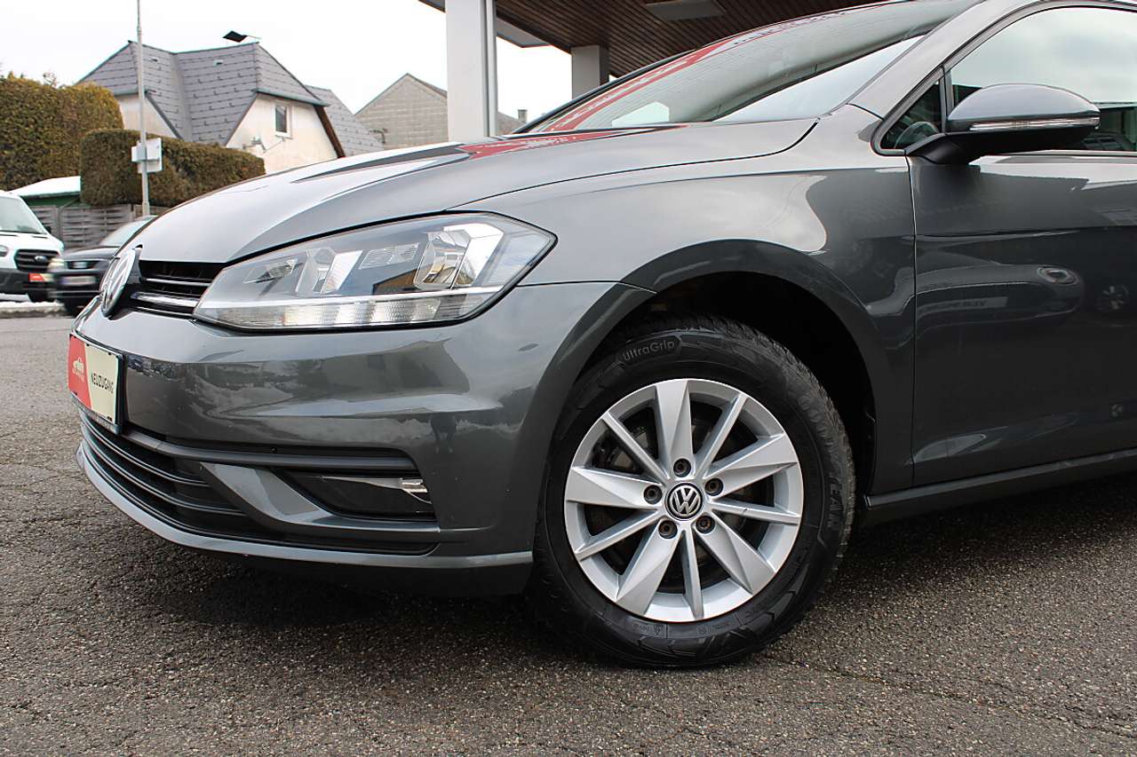Volkswagen Golf  Comfortline 1,0 TSI *Tempomat, 2-Zonen Klima*