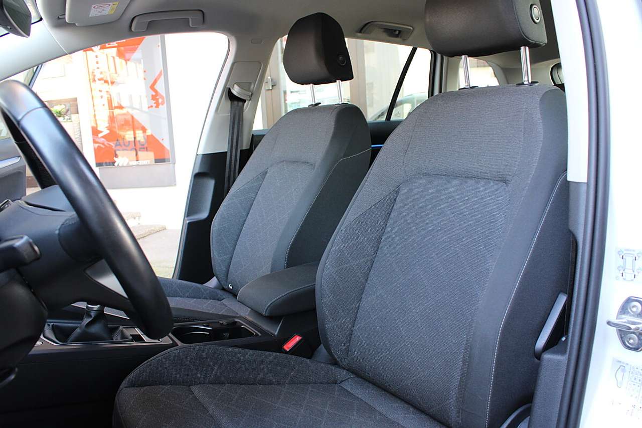 Volkswagen Golf Variant  2,0 TDI Life *5-J Garantie, NAVI, LED*