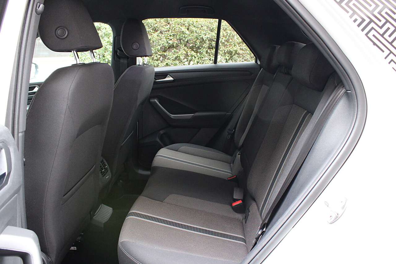 Volkswagen T-Roc  1,0 TSI Design *AHK, LED, ACC*