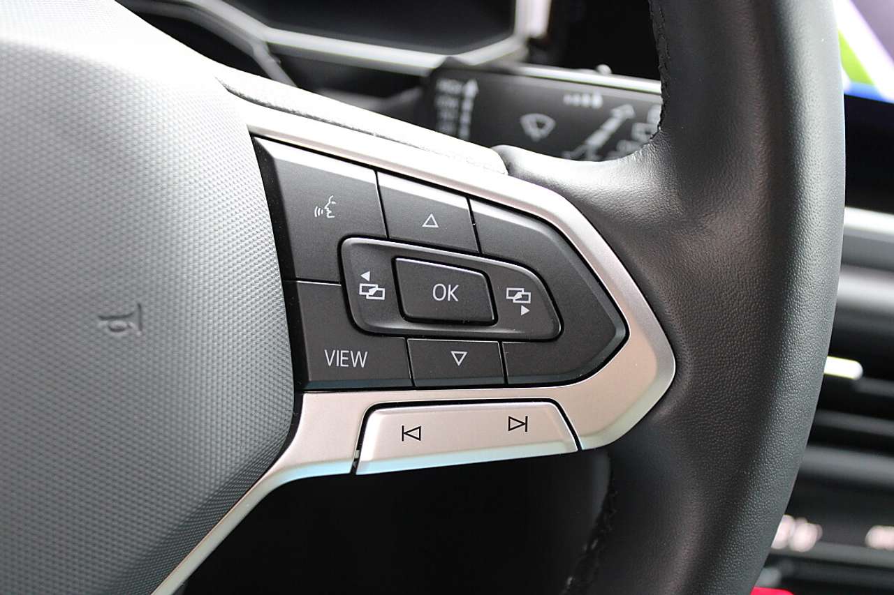 Volkswagen Taigo  1,0 TSI R-Line *KESSY, NAVI, Rü.Kam*