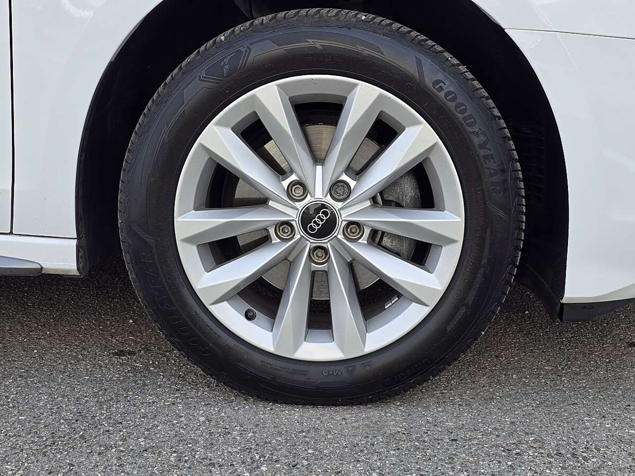 Audi A3  SB 35 TFSI *Sitzheizung, Tempomat, Sportsitze,…*