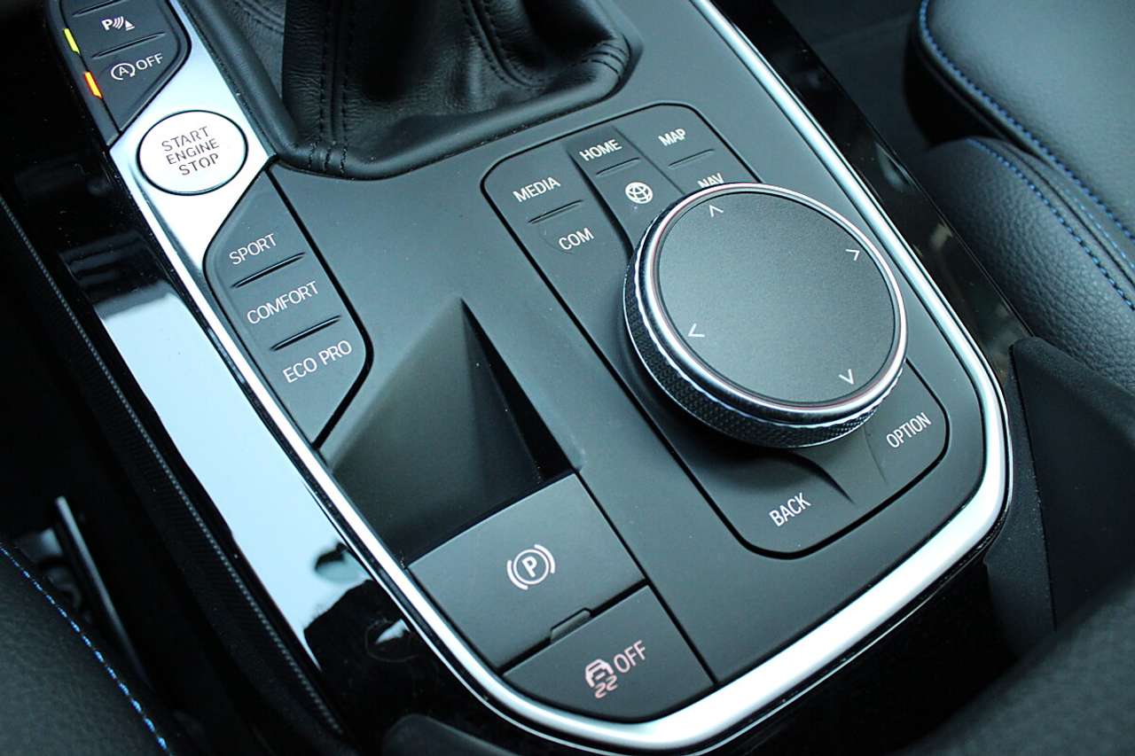 BMW 218  i Gran Coupe M Sport *LED, Live Cockpit, Sitzhe…