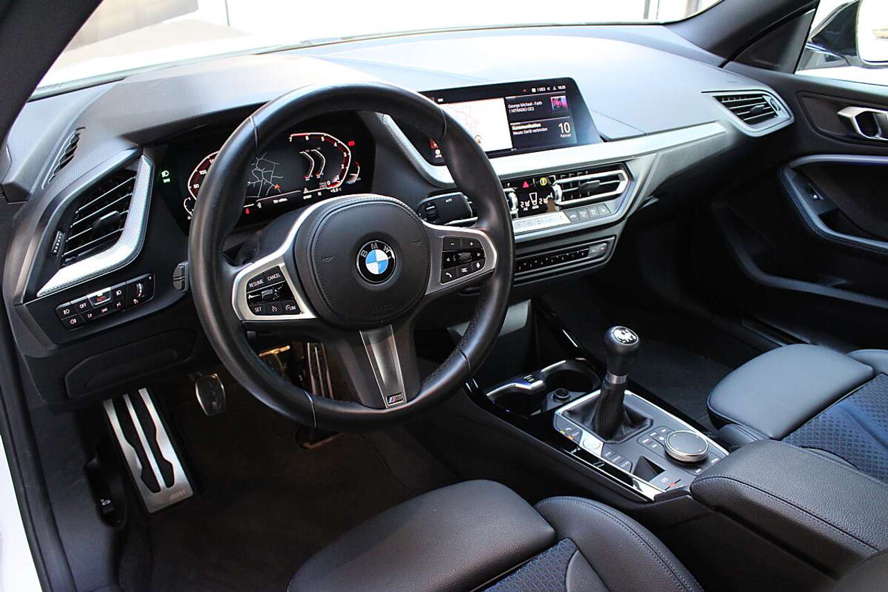 BMW 218  i Gran Coupe M Sport *LED, Live Cockpit, Sitzhe…