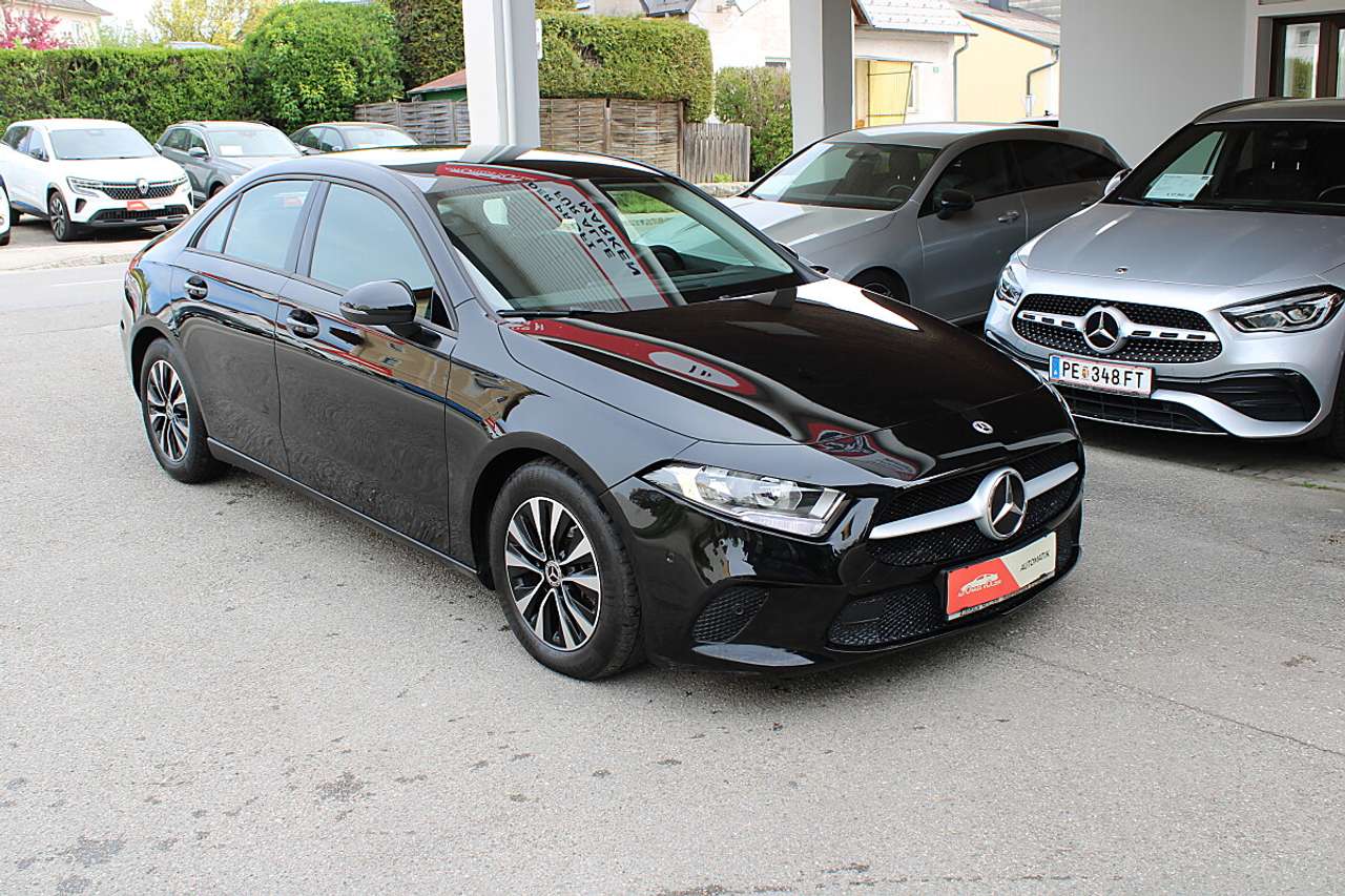 Mercedes-Benz A 180  d Limousine Aut. Advantage *NAVI, RÜ.Kam, Sitzh…