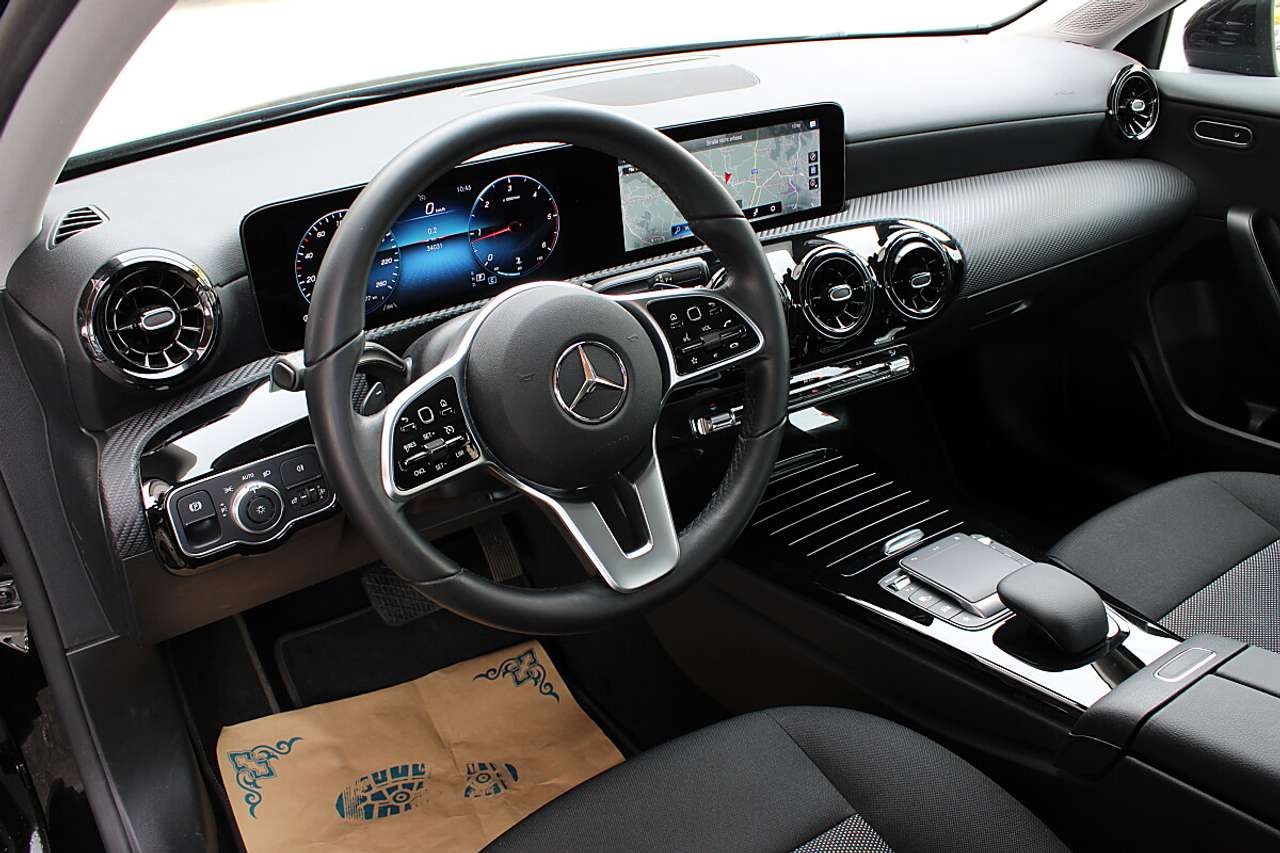 Mercedes-Benz A 180  d Limousine Aut. Advantage *NAVI, RÜ.Kam, Sitzh…