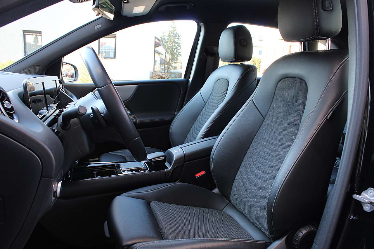 Mercedes-Benz B 180  Style Automatik *AHK, LED, Rü. Kam*