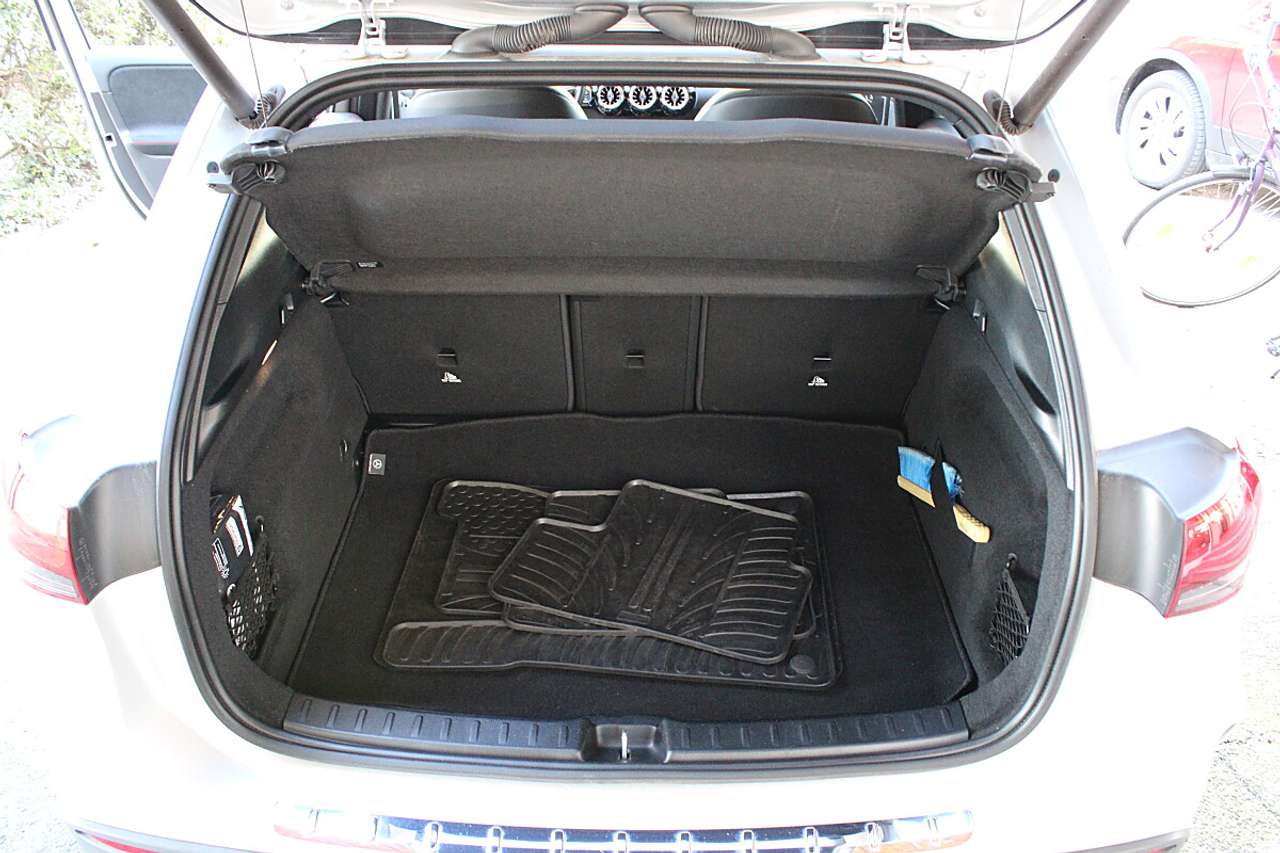 Mercedes-Benz GLA 220  d Aut. AMG-Line *TOP, LED, NAVI*