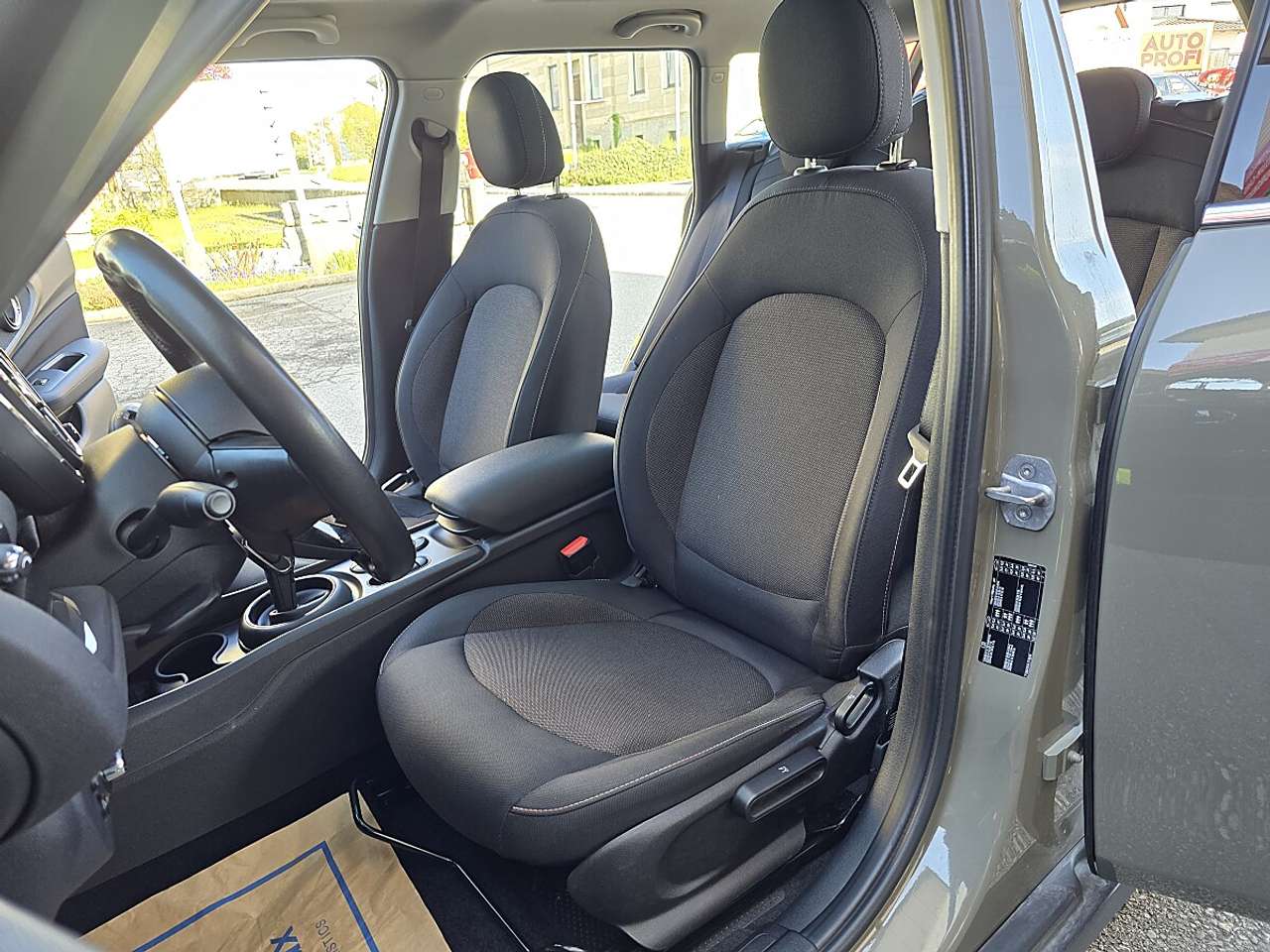 MINI Cooper Clubman  MINI Clubman Cooper Aut. *LED, NAVI, PANORAMA*