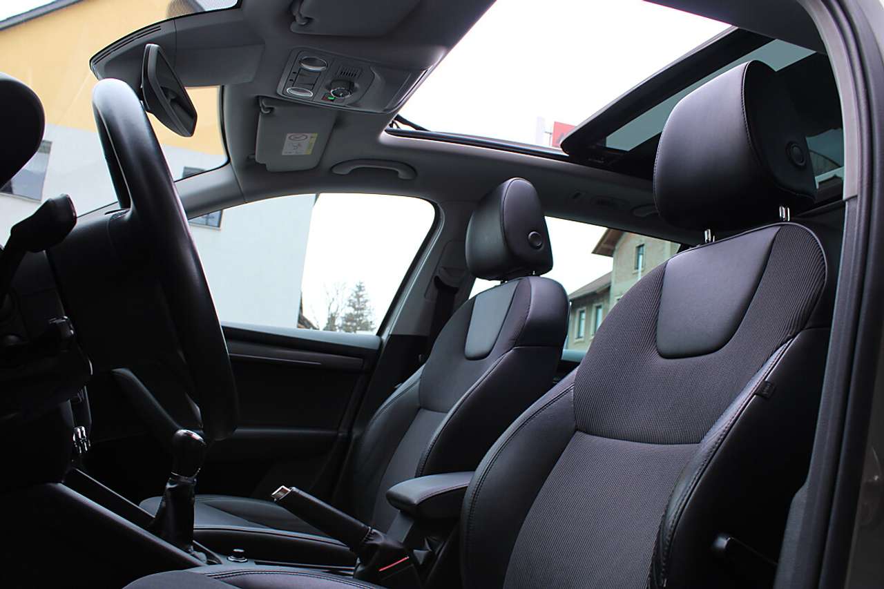 Skoda Octavia  Combi 1,0 TSI Style *Panorama, LED, NAVI, Winte…