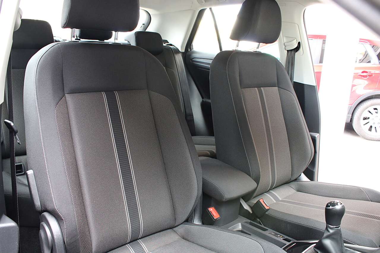 Volkswagen T-Roc  1,0 TSI Design *ACC, KESSY, Sitzheizung*